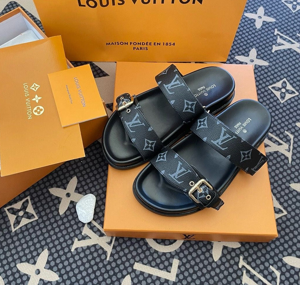 Fashionable sandals