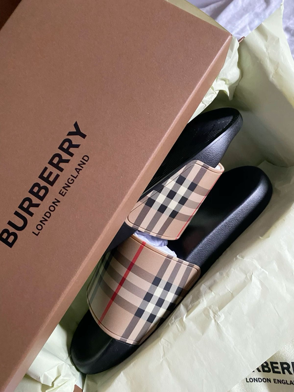 BT- Beige Slides