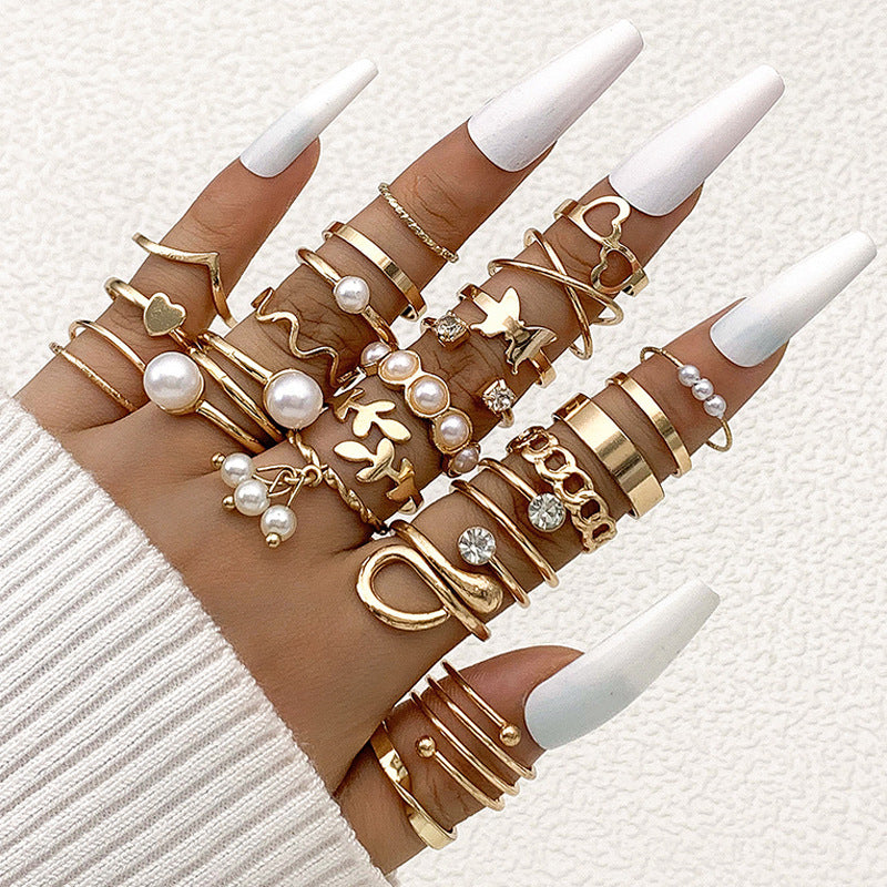 Creative English Virgin Mary Diamond Ring Set (13 Pieces)