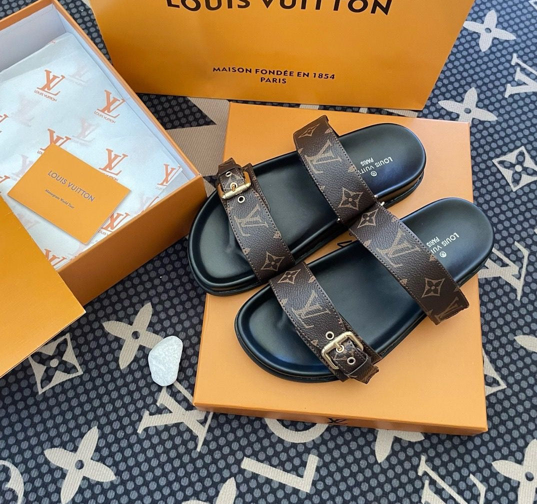 Fashionable sandals