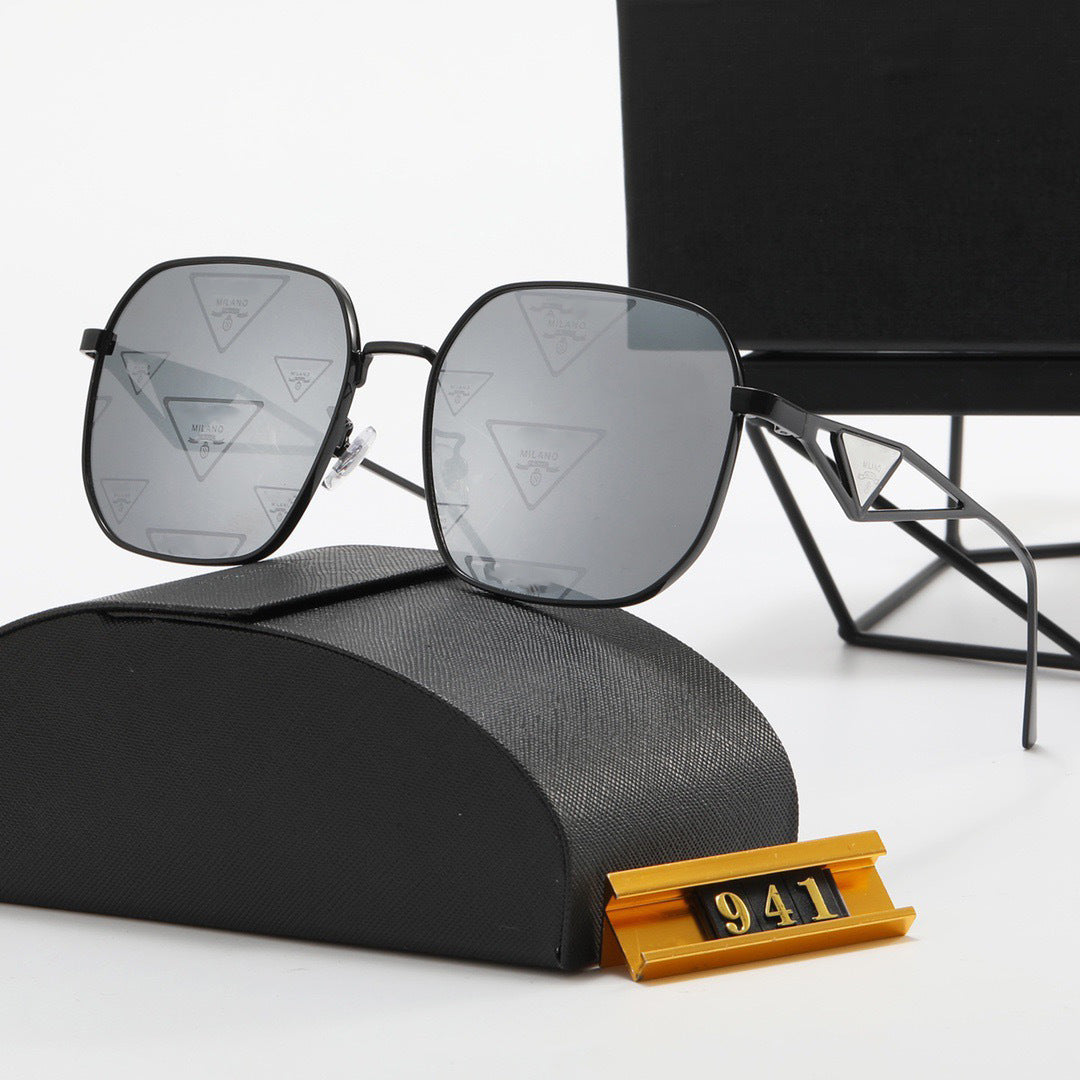 Fashionable Sunglasses for Men and Women P941