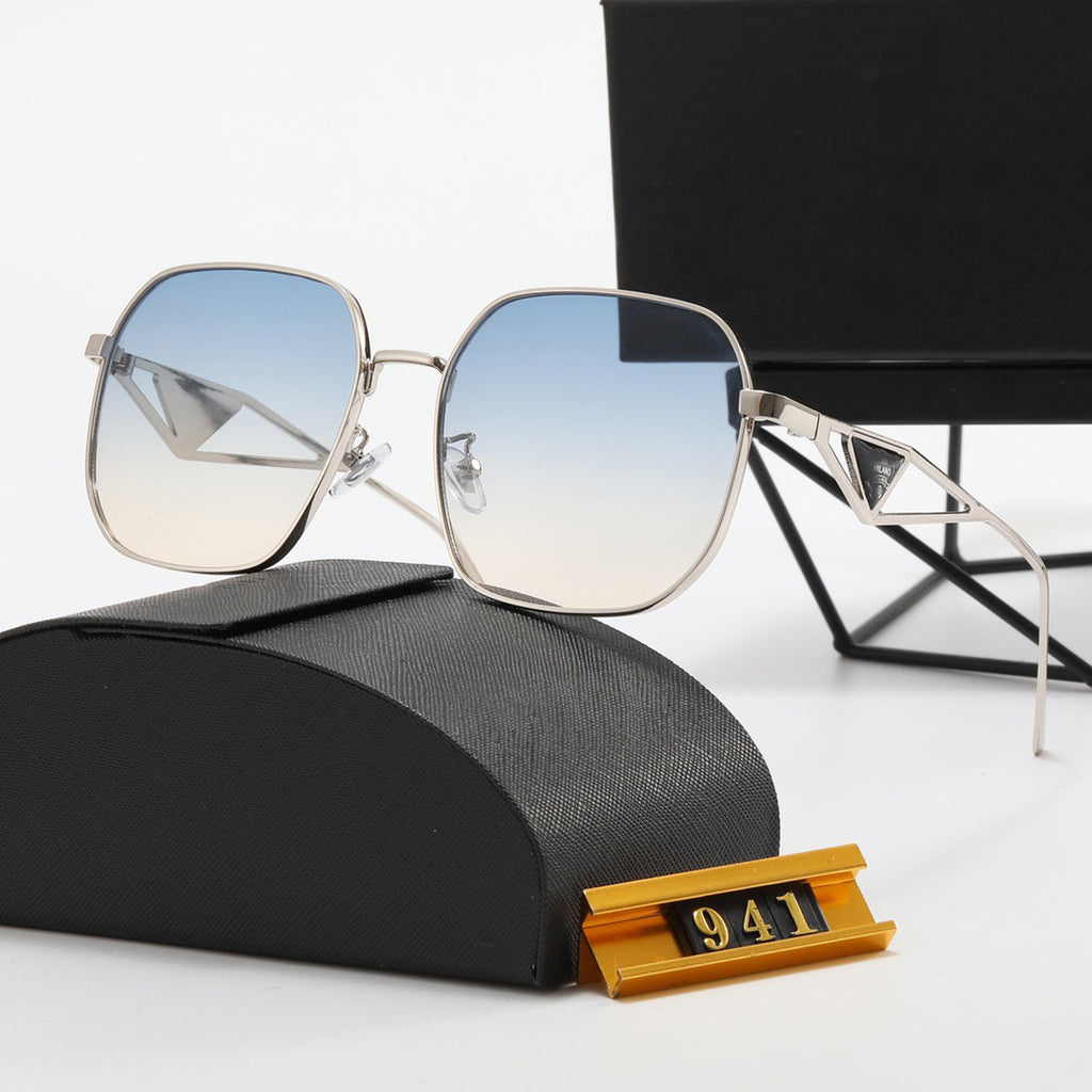 Fashionable Sunglasses for Men and Women P941