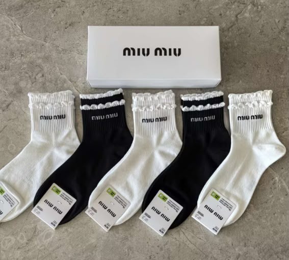 5 Pairs of MM Socks 🖤🤍