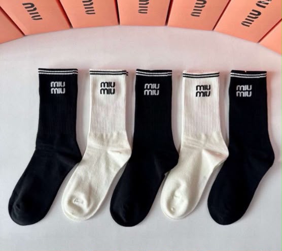 5 Pairs of MM Socks ⚫⚪